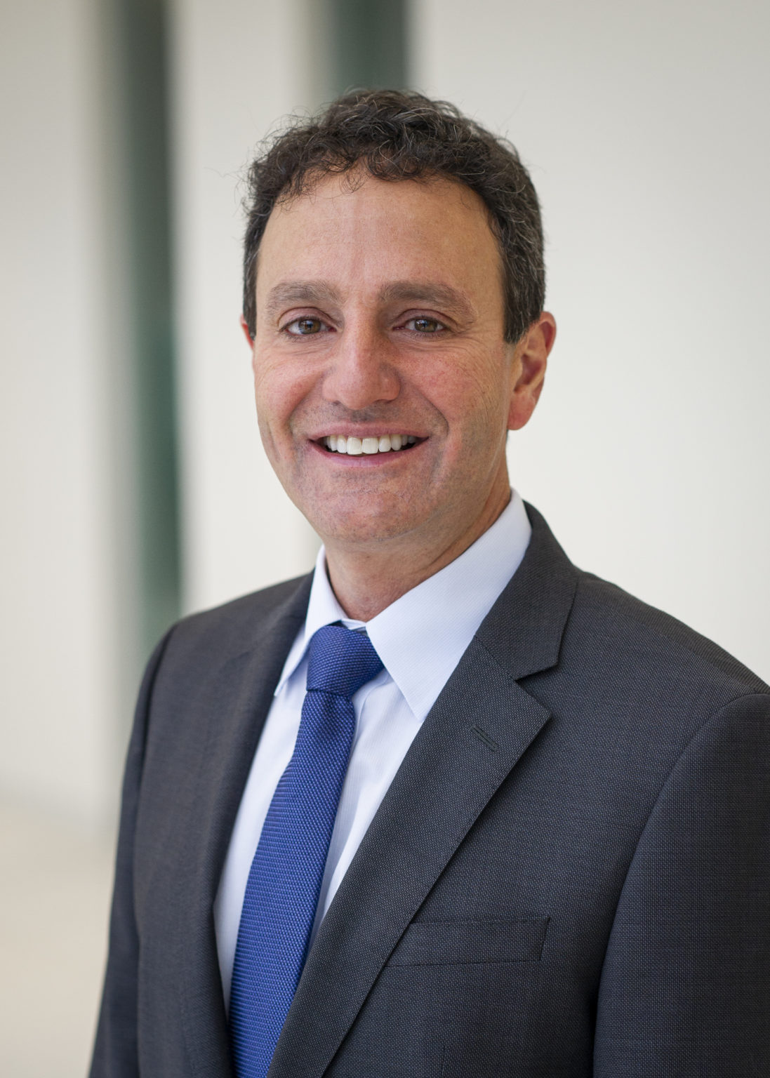Abraham R. Shashoua, M.D. Chicago Urogynecology